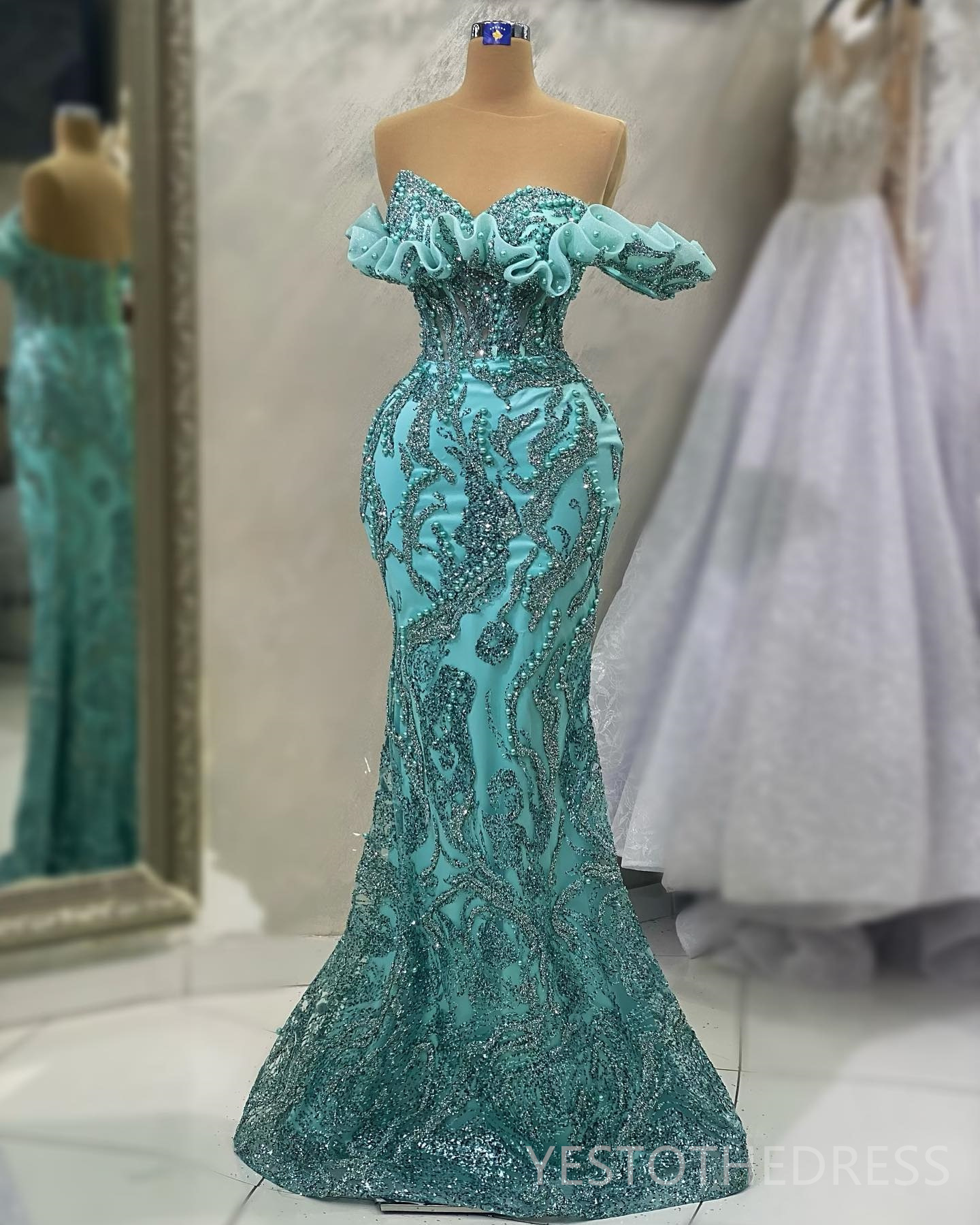 2024 Mint Plus Size Prom -klänningar för speciella tillfällen Promdress Sheer Neck Pets spets Rhinestone Dekorerad födelsedagsfestklänning Andra mottagningsklänningar AM893