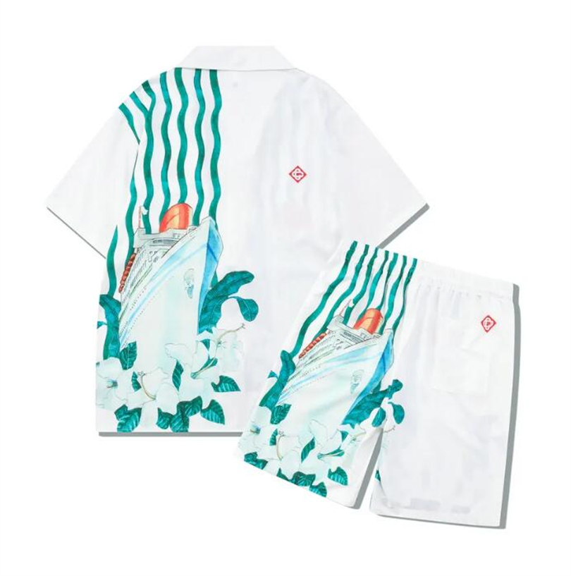2024 Fashion Mens Tracksuit Hawaii Beach Pantal Pantalon Designer Shirts Loison Shirt Slim Fit Le tableau des directeurs à manches courtes Shorts Beachs Shirt M-3XL # 312