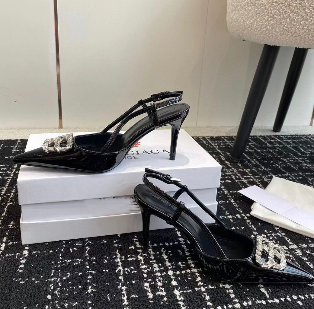 Itália marca quadrada faca sandálias sapatos mulheres slingback apontado em couro patenteado vermelho preto bombas brancas de noiva Senhora andando eu35-42
