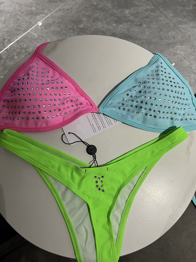 2024 kvinnors nya färgmatchande diamant sexig tvådelar baddräkt strandsemester surfing mode bikini