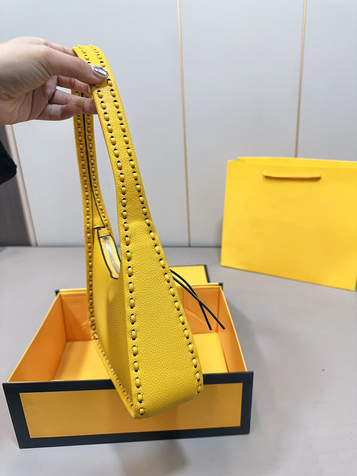 2024 Luxurys Fenddies bags Designer Bags Handbags Shoulder Crossbody Bag Tote New Fashion Texture Leather Multifunctional Envelope bag Factory Direct Sales