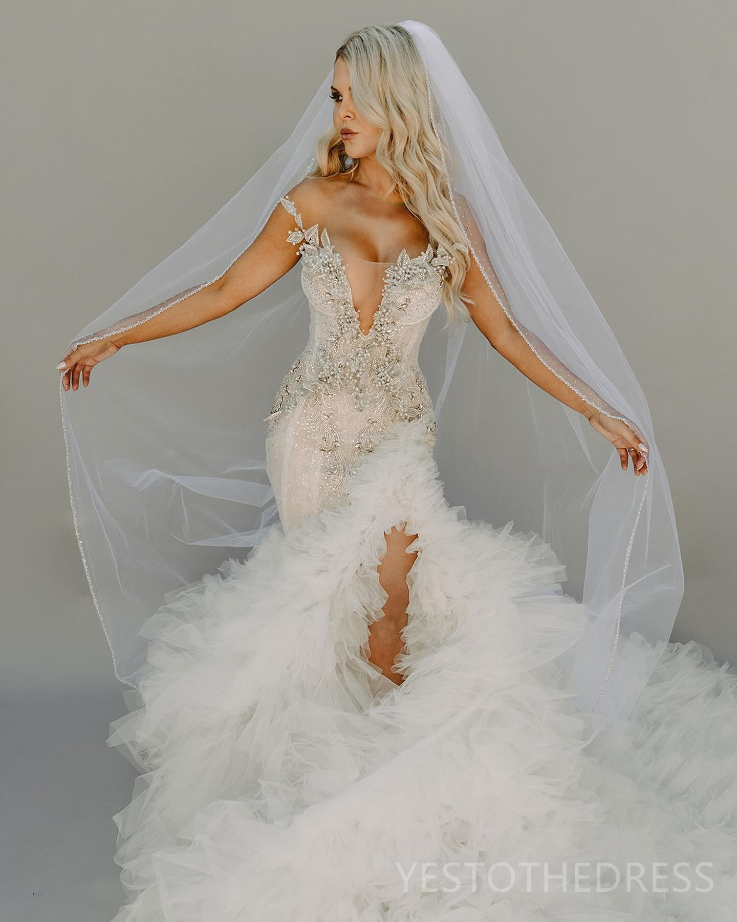 2024 Plus Tamanho Mermaid Vestido de noiva Vestidos de noiva para a noiva decote de decote em coração lateral late
