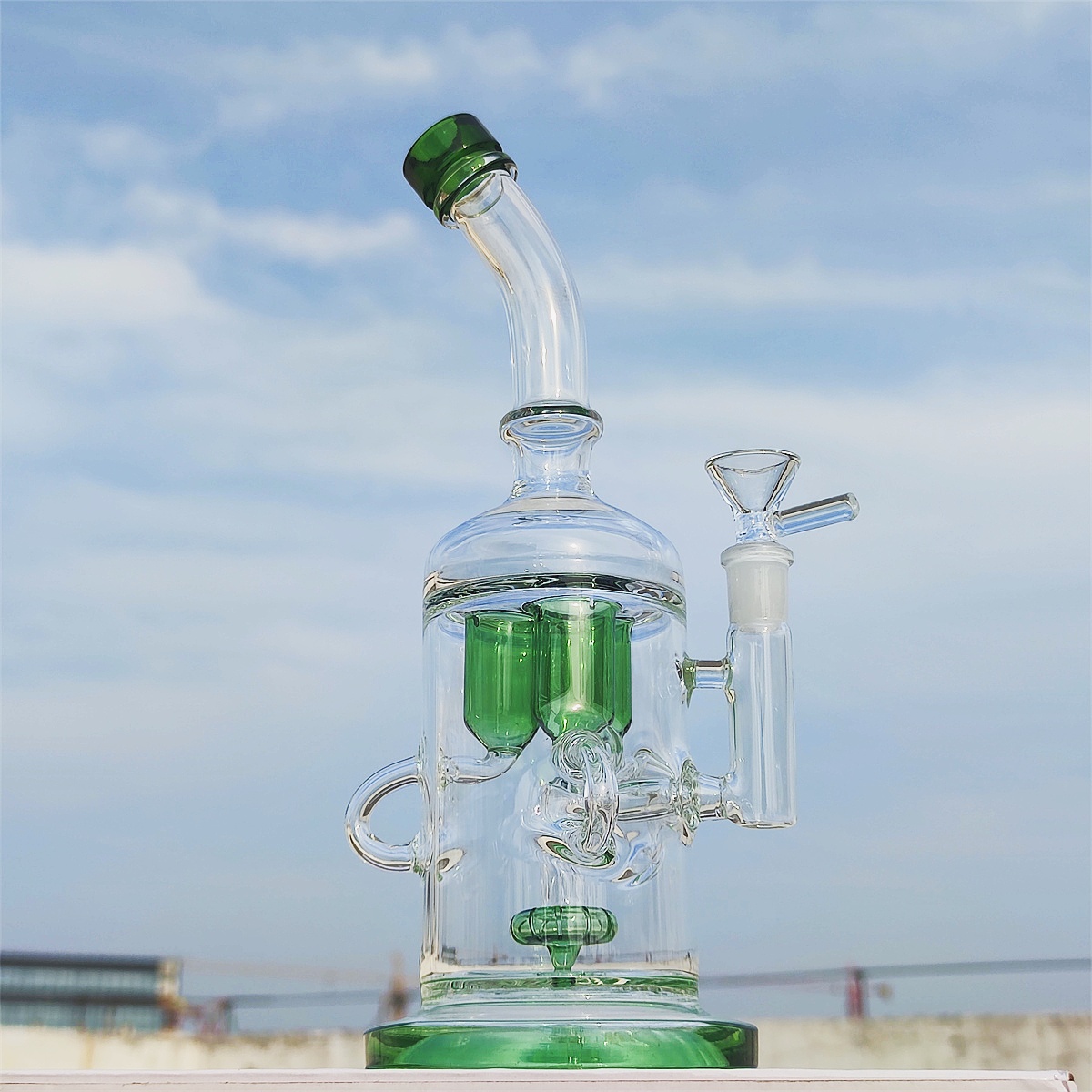 12 -Zoll -Kopfhaut Bong Green Premium Drei Röhrchen Gelenk gemischte Farbe Neo Fab Shisha Water Pipe Glass Bongs mit 14 -mm -Schüssel bereit für die Verwendung von US -Lagerhaus