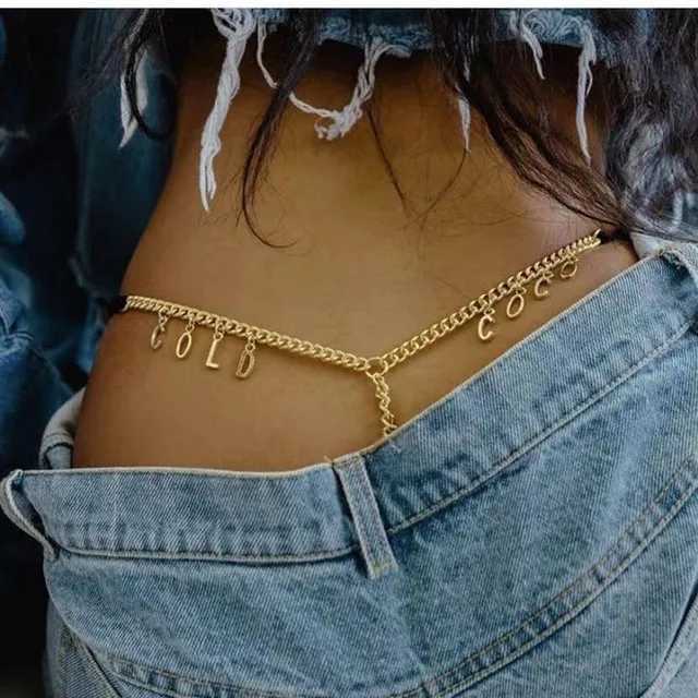 Briefes Panties Custom Metal Letters Chain de taille Bijoux de corps pour femmes Gold Silver Color Personzé Chaîne de carrosserie pour femmes Bijoux Sexy Body T240510