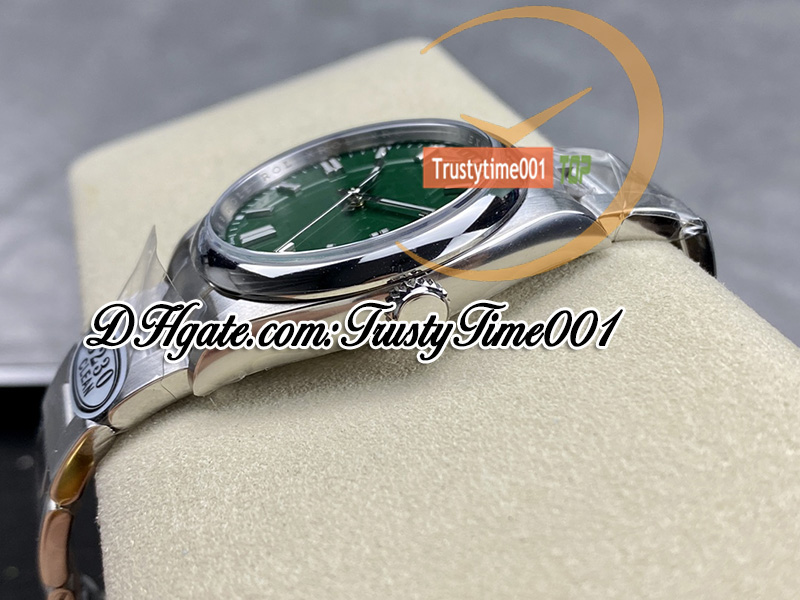 126000 VR3230 Automatique Unisexe Watch Mens Womens Watches Clean CF 36mm Green Dial Stick Markers SS 904L Bracelet en acier Super Edition TrusyTime001