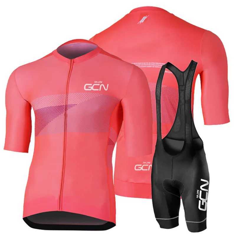 Fani na szczycie Tees Nowe 2023 Raudax GCN Summer Męskie koszulki rowerowe set oddychający koszulka odzież górska Riding Suit Q240511