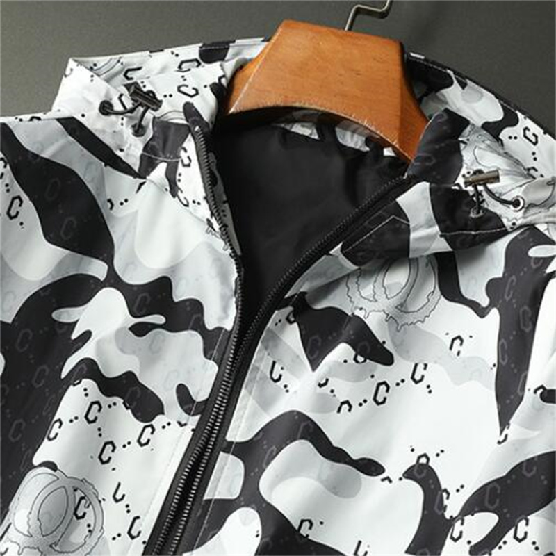 2024 Neue Herren Windbreaker Jacken Golf Kapuze Windschalter Freizeitmantel Männlicher Kleidung Windproof Herbst Frühling Outwear Männer Jacke Top Asian Größe M-5xl