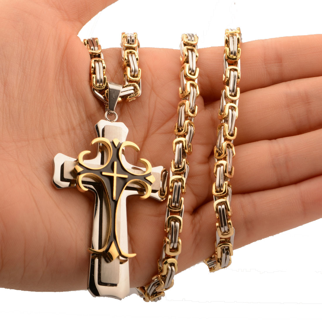 Collier pendentif à double couches en acier inoxydable Collier de religion avec chaîne