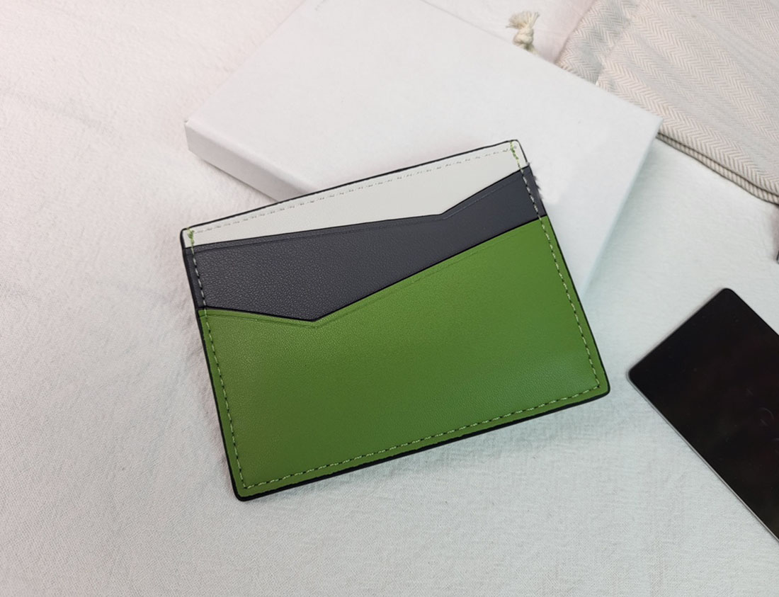 ファッションデザイナーの女性財布クレジットカードホルダーメンズカードクリップミニウォレットコインキャッシュポケットブラックグリーンブラウンレザーショートハンドバッグ最高品質の箱