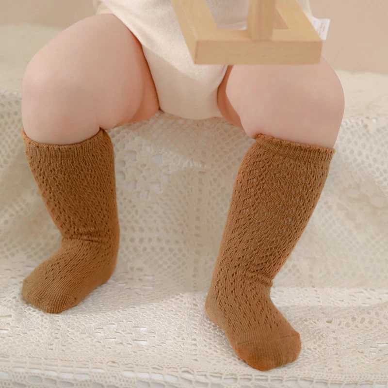 Kinder sokken 1 stuk kindergebreide holle mesh buis sokken baby ademend katoen midden kalf sokken meisjes korte sokken midden kalf socksl2405