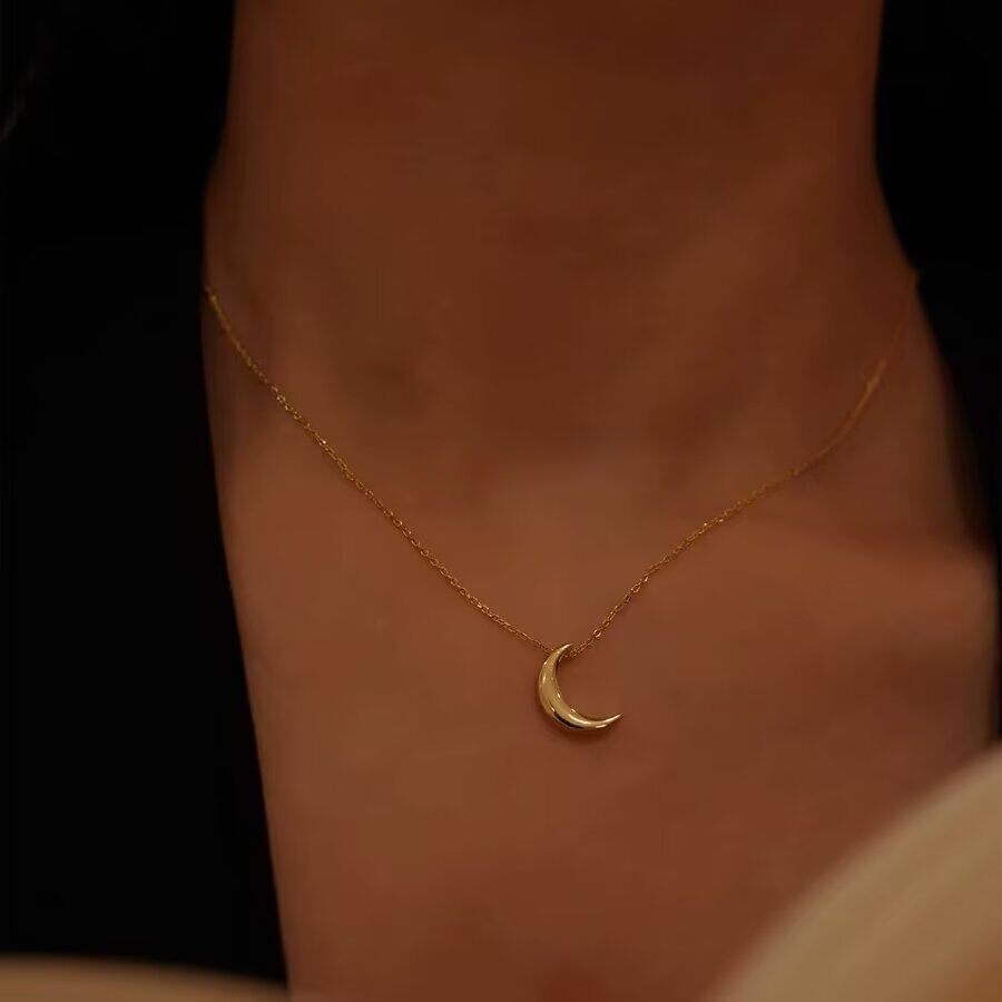 Модные ювелирные украшения Классическое колье полумесяца 18 тыс. Золотое лунное ожерелье для женщин
