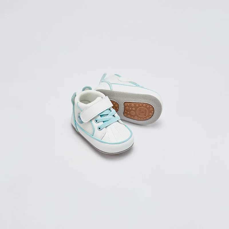 Sneakers Dave Bella Baby Walking Shoes glida på casual skor för småbarn Autumn Children Boys and Girls Fashionable Apartment Spela DB3237035 D240515