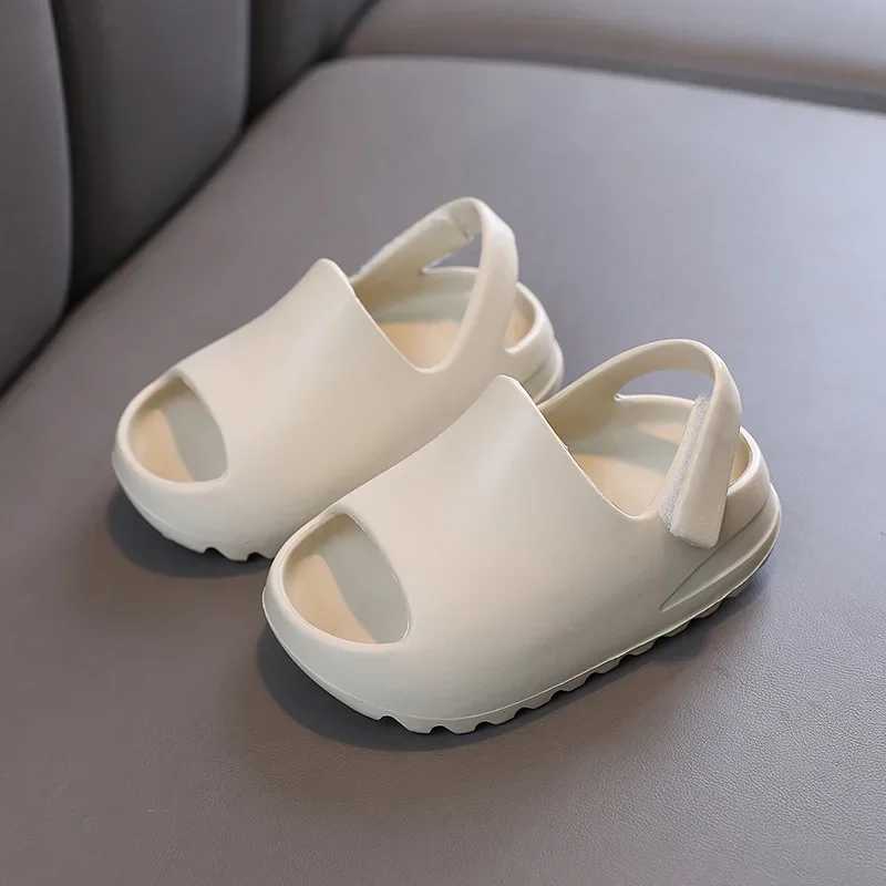 Sandalen Zomer Kinderlijsten Slide jongens en meisjes Casual Sandalen zachte zool ademende en comfortabele kinderen strandschoenen voorschoolse sportsandalen D240515