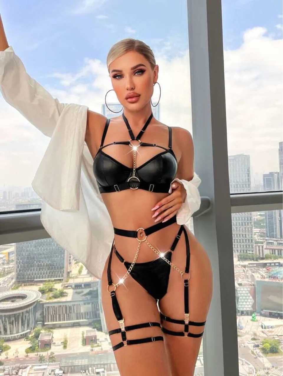 Sexy Set Ellolace Latex Lingerie Erotic Leather Underwear For Women Halter Bra And Panty Set Sexy PVC Outfit With Chain 4-Piece T240513