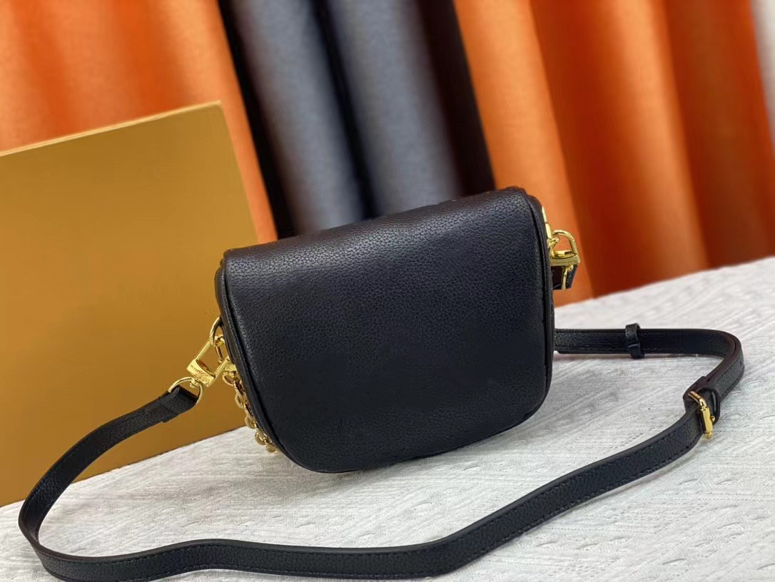 Tasarımcı Çanta Bumbag Kadınlar Fanny Pack Lüks Crossbody Yan Çantalar Zincir Çanta Erkek Bel Çanta Sling Tasche Torç Mini Omuz Çantası Messenger Dicky0750 Çanta