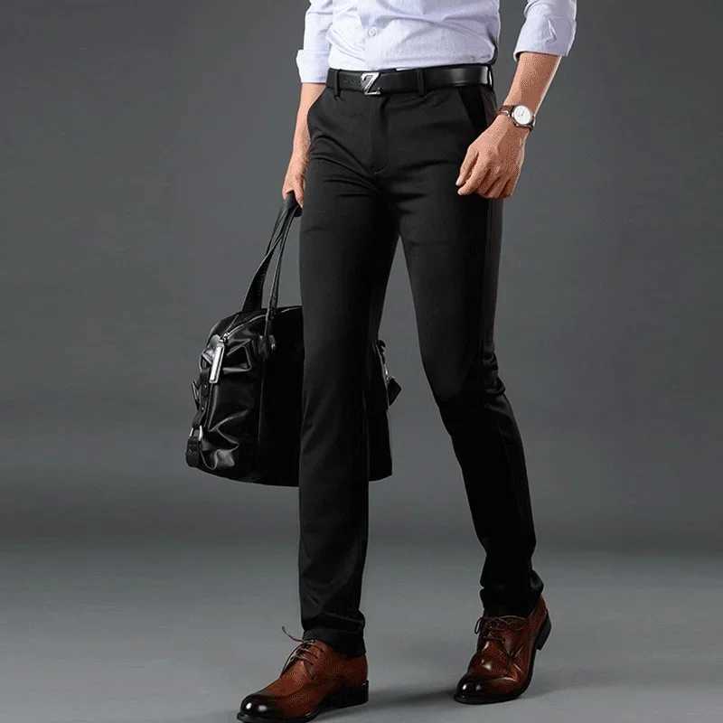 Calça masculina calça elástica premium masculino masculino calças para negócios de forma direta sem ferro de moda plana de moda plana calça formal azul marinho preto y240514
