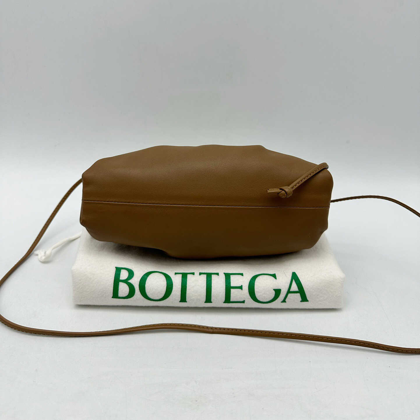 Autentyczny designerski torebki damskie torebka chmur fold bottegavvenet torebek ponad 17000 98 Baodie Strona główna Mini Cloud Bag w woreczku karmelowy