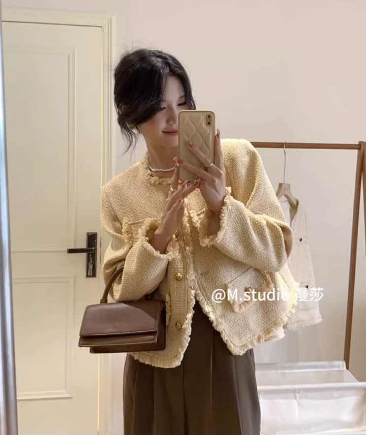 Frühherbst koreanischer französischer runder Hals Tweed Fransen kleiner Duft von hochwertigem Mantel weiblicher schlanker schlanker Top