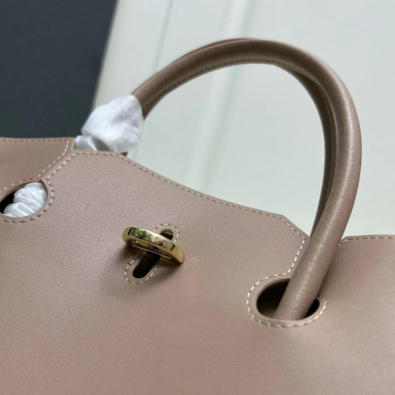 Furlas generi tygväska designer handväska formell händelse äkta läder crossbody axel handväska kvinnor stor kapacitet roterande knappar avtagbar axelrem