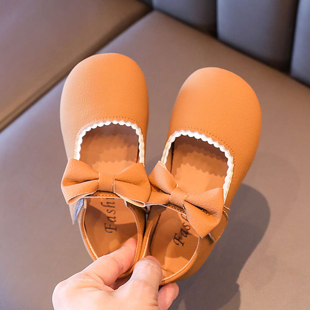 Baby Girl's Princess Soft Leather Bowknot Söta barn Autumn 21-30 Småbarn Lätt bekväma fasta färg Kids Flat Shoes L2405 L2405