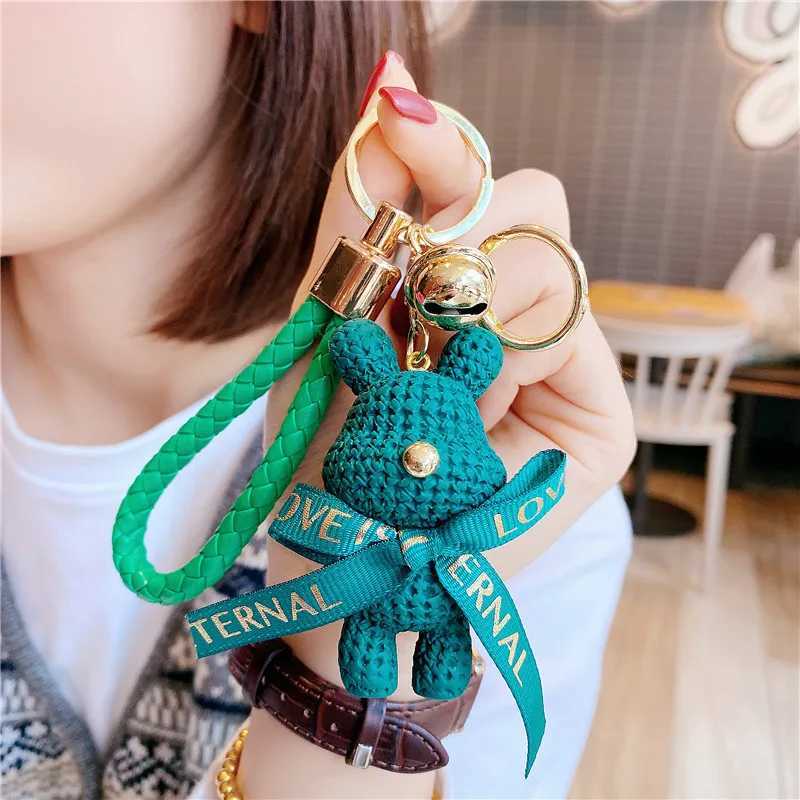 Keychains Lanyards Cute Bear Key Chain Resin Bow Bell Rabbit Keychain Weaving Fashion Doll Bag Pendant Holiday Car Key Ring For Girls Gift J240330