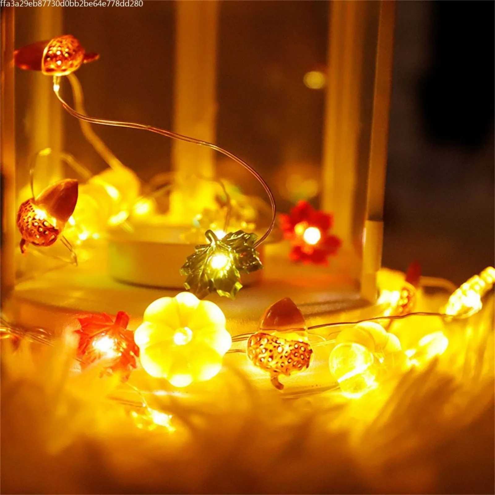 LED -strängar 10 fot 30LED Holiday Lighting Nut String Lights Inomhus utomhusvattentäta 8 Funktioner Remote Control Battery Box YQ240401