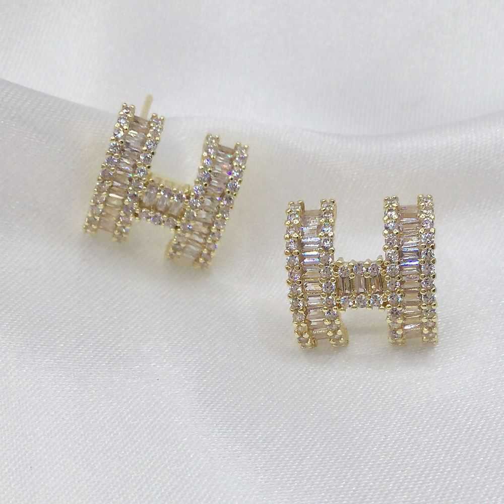 Luxury H Brand Classic Diamond Charm Fashion Engagement Ear RingsCopper Plated 14k Full Diamond Light Luxury Highend med Logowith Logo
