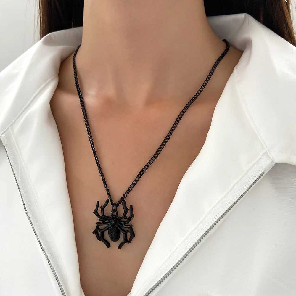 Pendentif Colliers Punk Spider Collier pour Femmes Hommes Vintage Simulé Insecte Charme Style De Rue Collier Ras Du Cou Bijoux À Bricoler Soi-Même Cadeaux De Fête 2023 240330