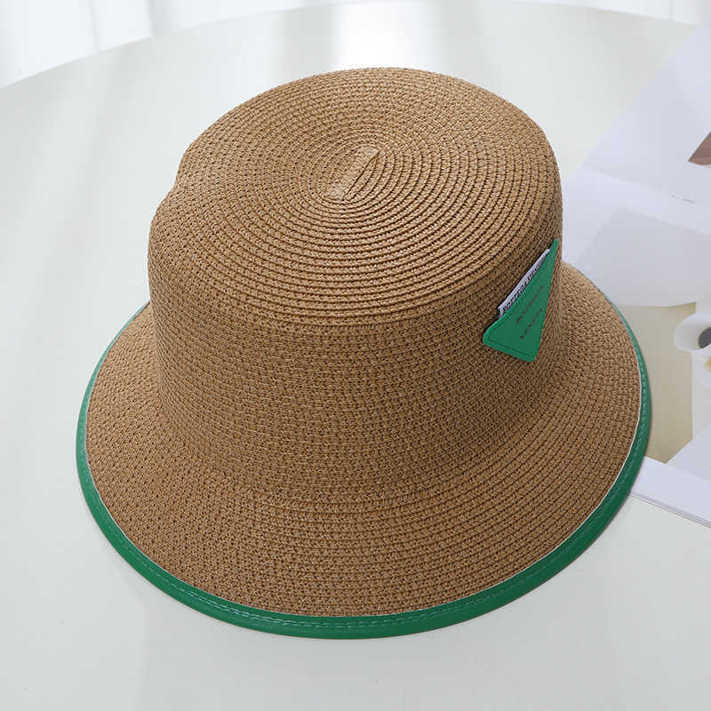 Spring/Summer Inverted Triangle Label Straw Hat Round Top Bonded Pot Hat Womens Korean Edition Sun Shaded Face Small Beach Fisherman Hat