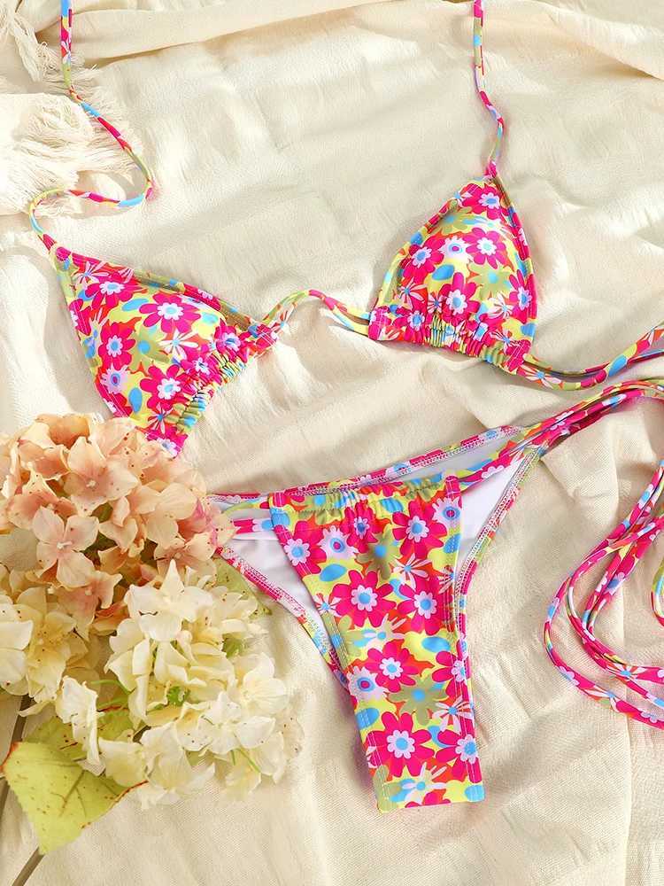 Kvinnors badkläder blommigt tryck bikini sexig baddräkt kvinnor 2024 axel rem baddräkt pärlor gräns baddräkt thong bikini set sommar strand slitage j240330