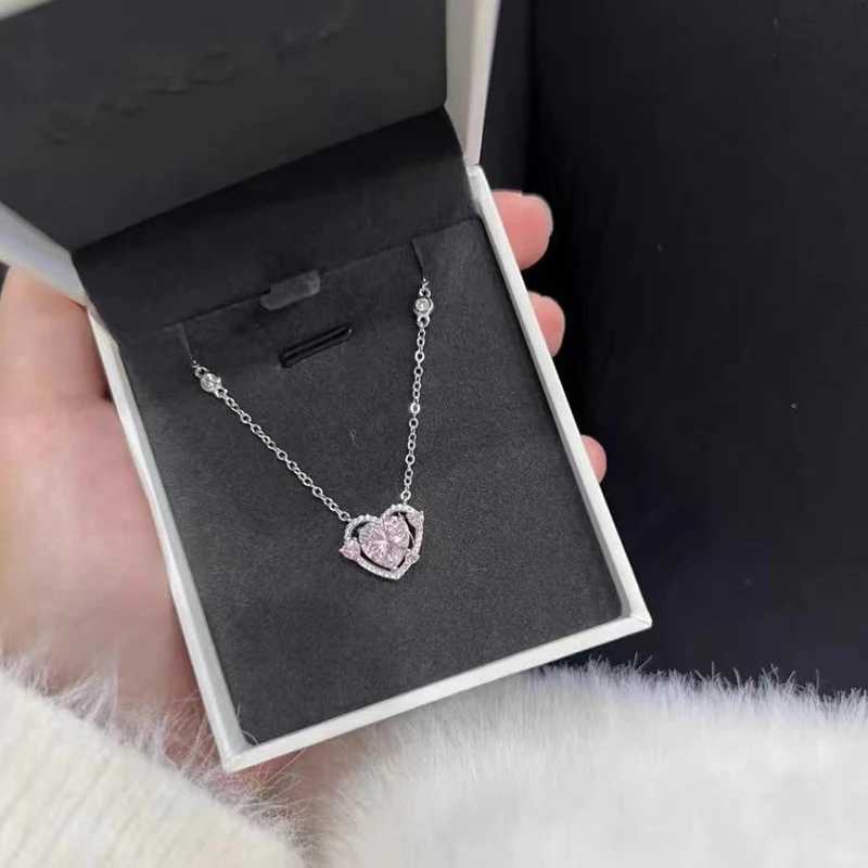 Hänghalsband Nya 925 Sterling Silver Luxury Zircon Sweetheart Pendant Halsband Lämplig för kvinnliga designer smycken gåvor gratis leverans för kvinnlig smycken2