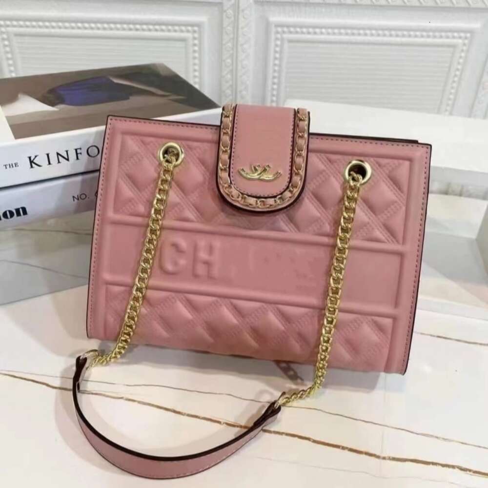 Diseñador de bolsos de cuero vende bolsos de mujer de marca con un 50% de descuento Color de moda Bolso de gran capacidad y moderno para mujer Bandolera de un solo hombro con cadena nueva