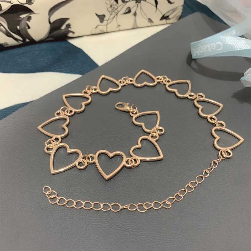 Pendant Necklaces New Hollow Korean Sweetheart Heart Necklace Declaration for Girlfriend Gift Cute Two tone Necklace Jewelry Corell Women 2022L2404