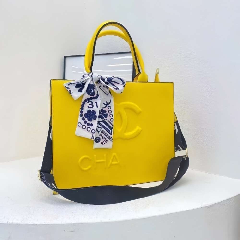 Bolsa de couro designer vende bolsas femininas de marca com 50% de desconto nova bolsa feminina portátil de ombro único crossbody