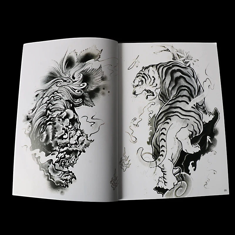 68 páginas A4 livro de tatuagem manuscrito design animal dragão águia tigre lula saco de diamante braço spray auspicioso padrão tradicional 240318