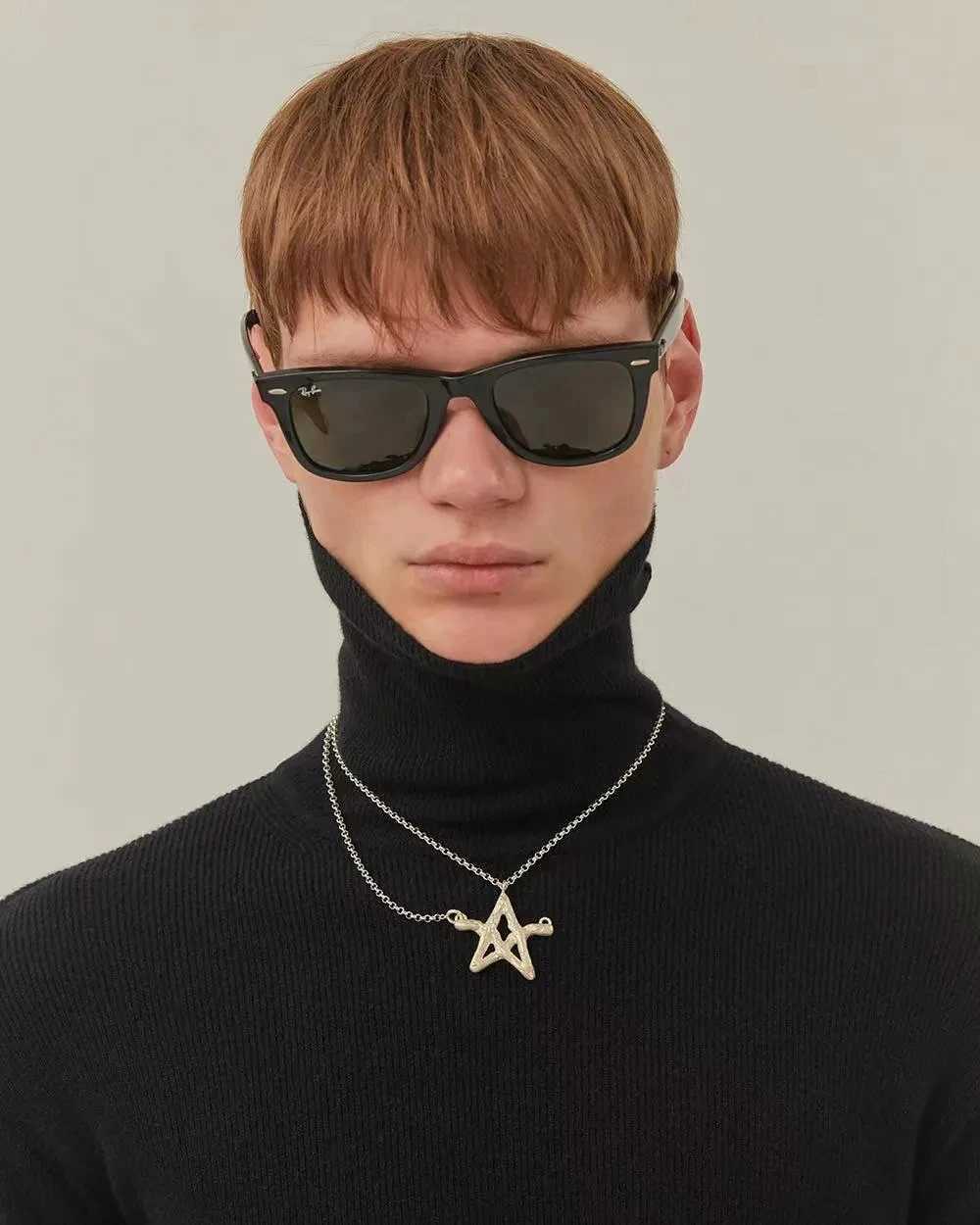 Pendant Necklaces New ADER Wild Necklace Sweater Chain Men and Women Couples Fashion Accessories Cool Letters Five-pointed Star Charm Jewelry Q240402