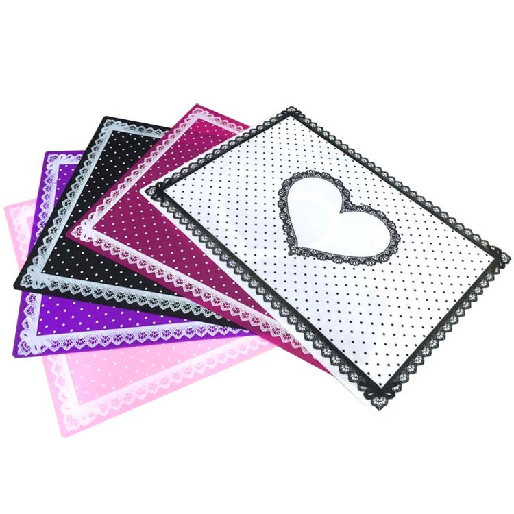 Fournitures d'art d'ongle outils vente en gros PVC Silicone main oreiller tapis Nail Art boutique spécial main tapis tapis de Table lavable pliable