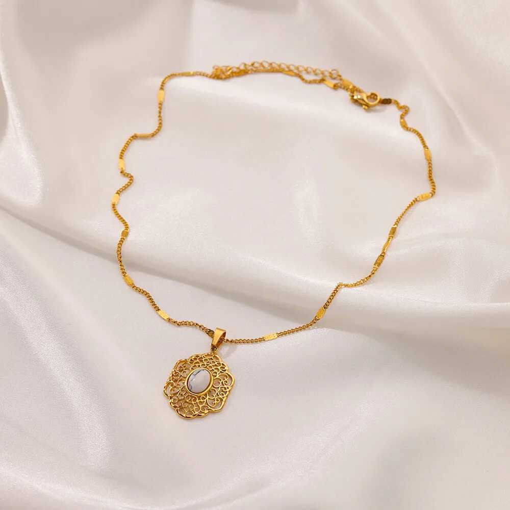 Pendentif colliers Bijoux en acier inoxydable opale pierre colliers pour femmes Simple minimaliste couleur or chaîne en métal pendentif bijoux cadeau de mariage 240330
