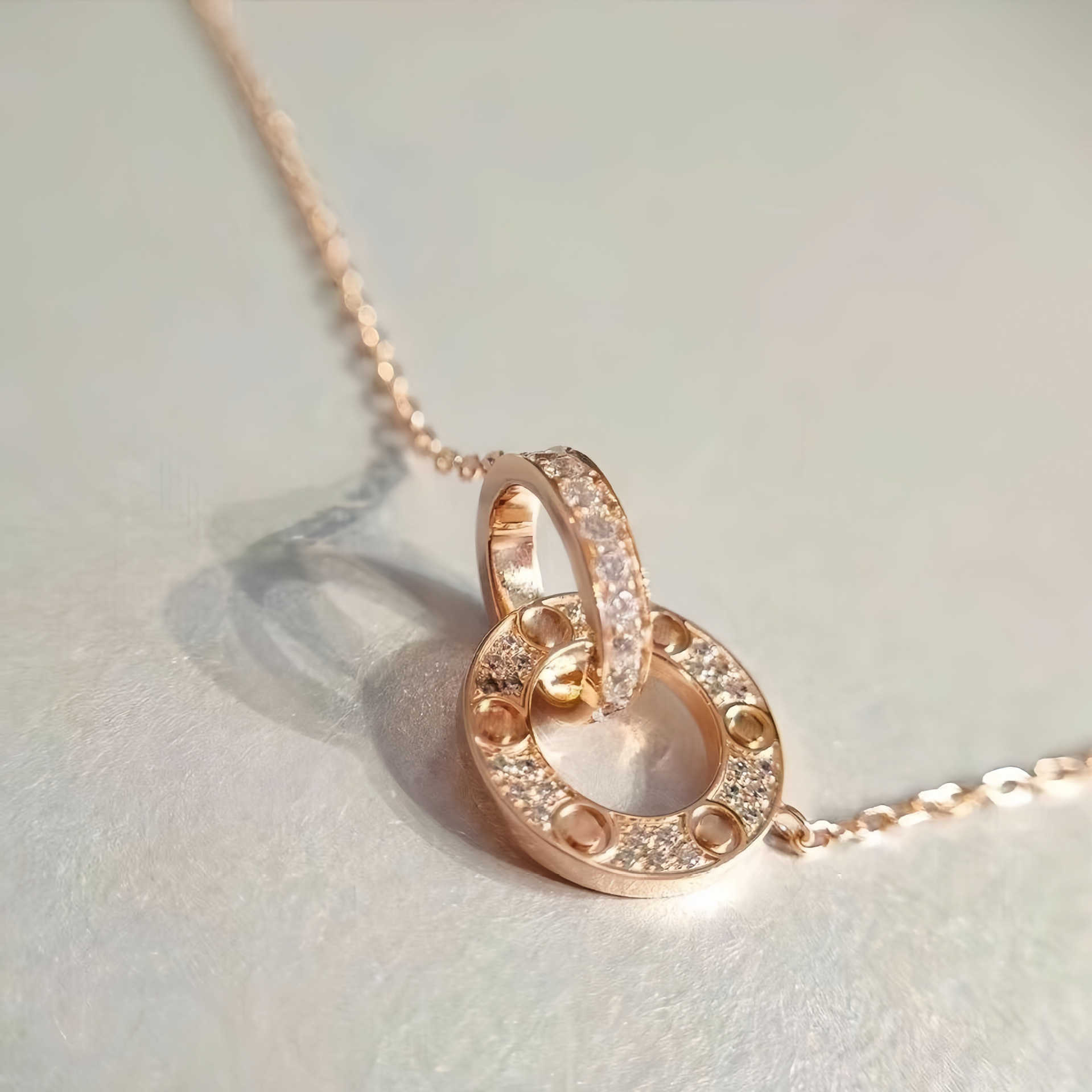 Klassiska design smycken halsband hög version dubbel ring himmel stjärna full diamanthalsband cnc valentines dag presentkrage kedja med logotyp