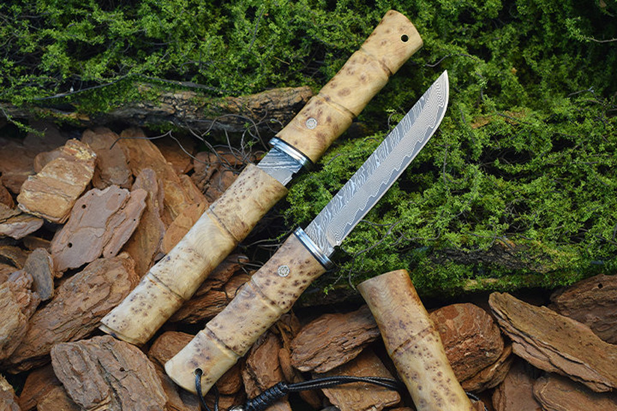 Offre spéciale M7734 couteau droit de haute qualité Damas en acier à point droit à la lame d'ombre en bois Handle de randonnée de camping en plein air Couteaux de survie avec gaine en bois