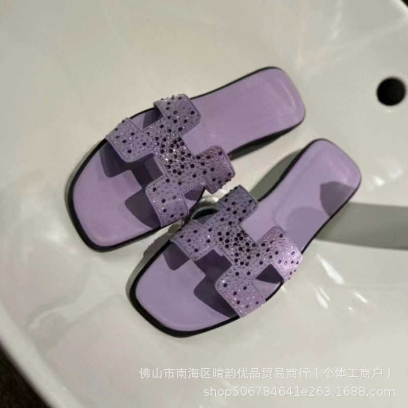 38% de réduction Chaussures de créateurs Pantoufles à fond plat pour femmes Mode d'été Vêtements d'extérieur Motif d'autruche Coréen Plage Voyage Tongs
