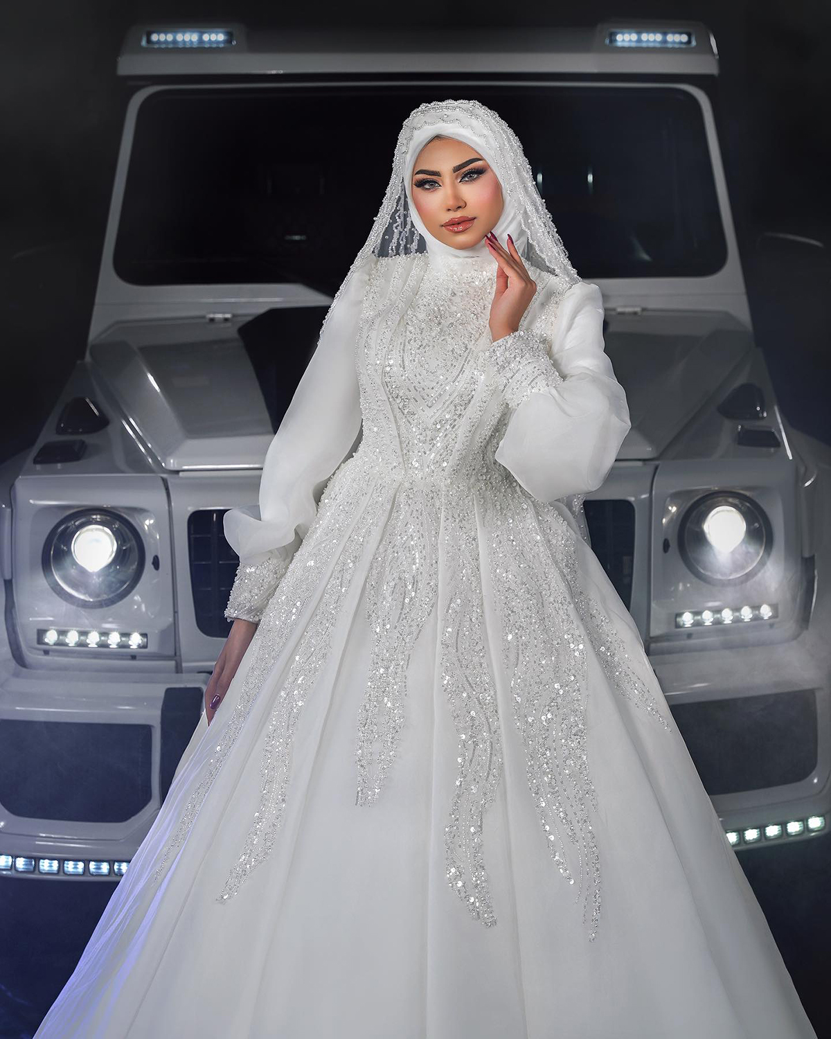 Vestido de noiva de manga longa muçulmana lantejoulas pérolas de bola de noiva feita de pescoço alto Fashion shiny gestido de novia árabe vestido de noiva