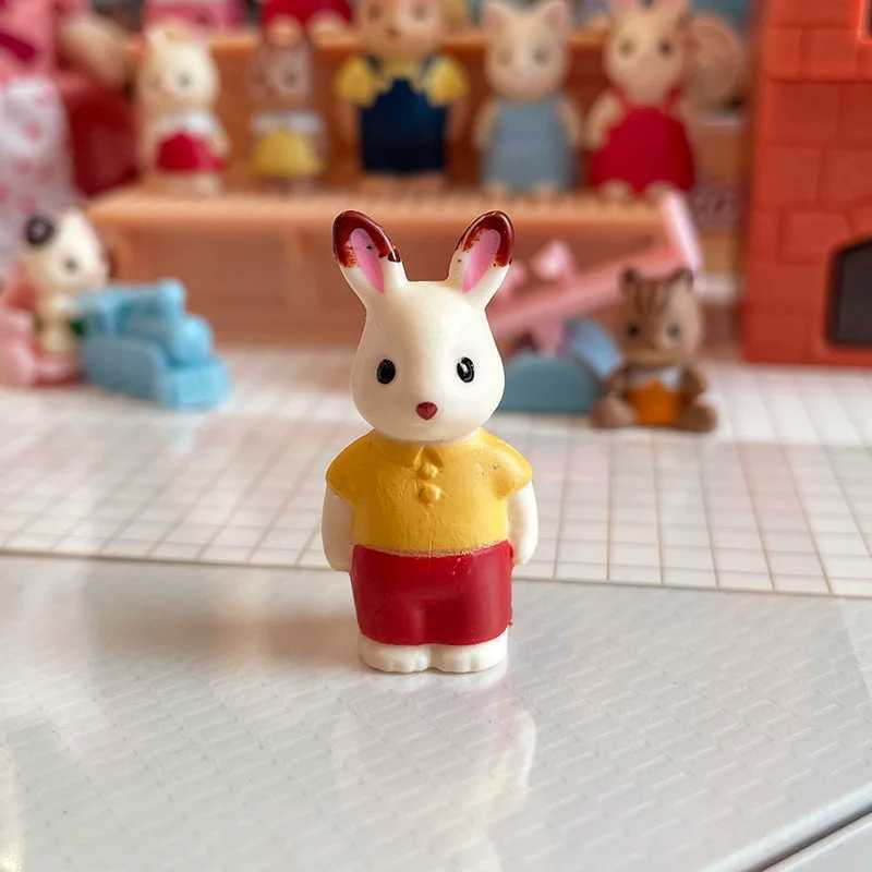 Kitchens Play Food Forest Family Senbelle Gashapon Toys Series Mini Play House Girl Toy Scene Decoration Doll Action Figures Cute Rabbit Sister 2443