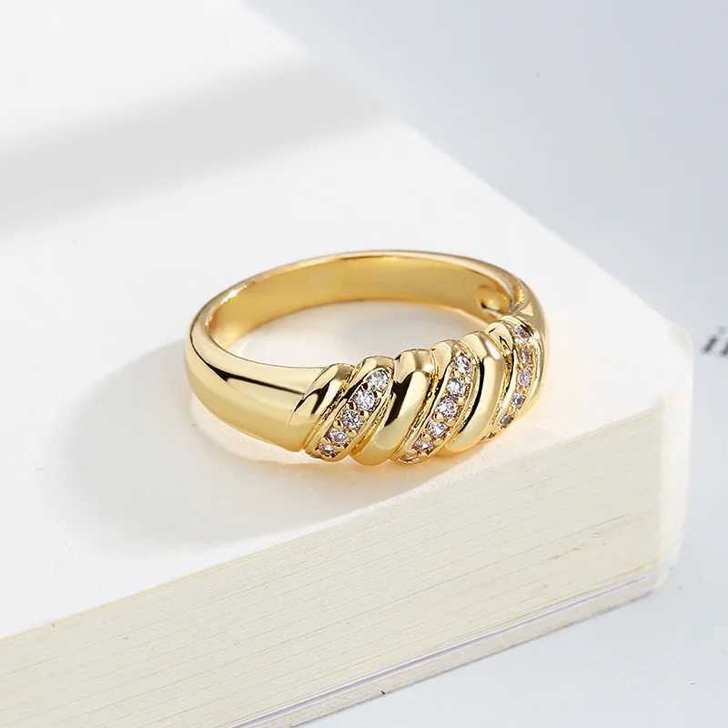 Wedding Rings ZHOUYANG Chunky Croissants Rings For Women Vintage Gold Color Statement Ring Finger Accessories Fashion Trendy Jewelry KAR210