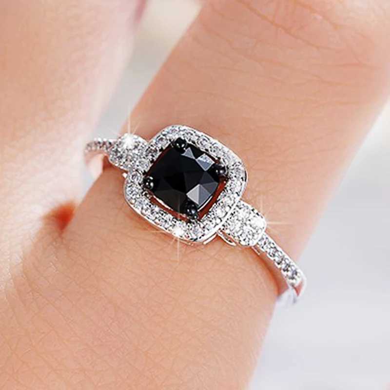 Wedding Rings Huitan Creative Black CZ Stone Wedding Rings for Women 2023 New Exquisite Female Finger-ring Party Fancy Gift Statement Jewelry