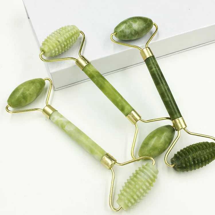 Massage Stones Rocks Green Natural Beauty Double Thorn Head Roller Jade Roller Facial Massage Stones for Face Neck Back Jawline Relaxation Slimming 240403