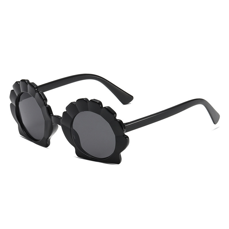 Nouveaux lunettes de soleil pour la mode pour enfants filles grenards enfants mignonnes plage de plage en plein air photo coquille de soleil