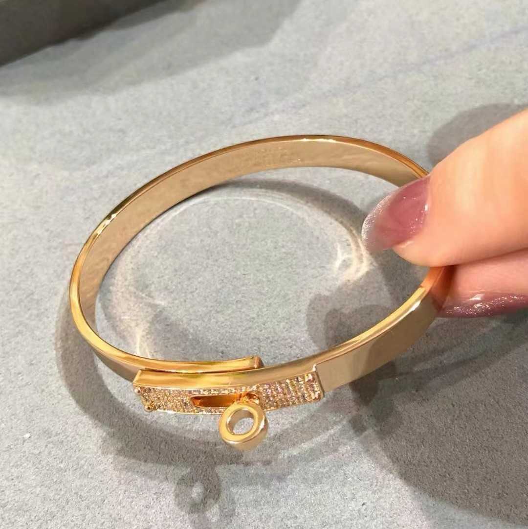 Neuer klassischer Designer Schwein Nase Halb Diamant für Frauen 18K Roségold rotierende Schnalle Modelle Luxus exquisites H -Armband mit Logo