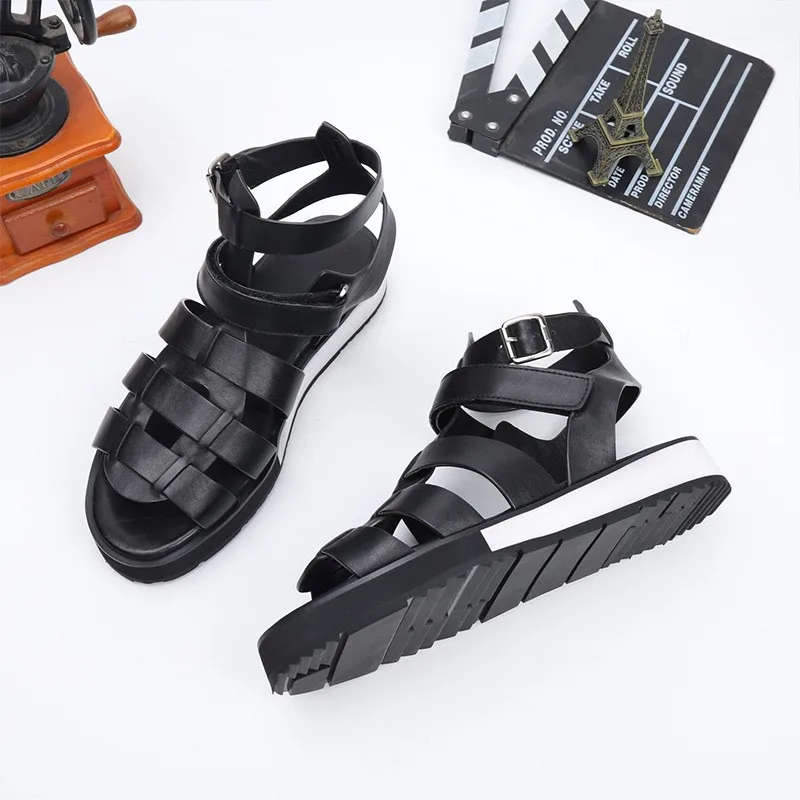 Sandallar Klasik% 100 Gerçek Deri Sandalet Erkekler Yaz Nefes Alabilir Açık Ayak Ayak Platform Ayakkabıları Üst Kaliteli Plaj Sandalet Boyutu 46 47