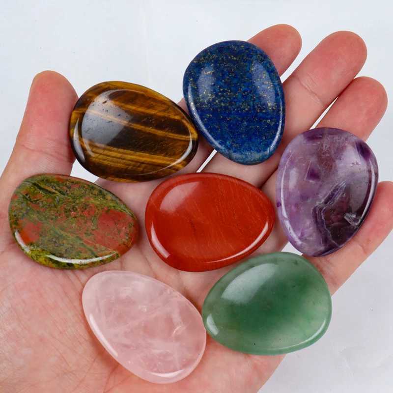 Massage Stones Rocks Jade Chakra Palm Stone Natural Crystal Quartz Zorg voor duim edelsteen genezing Massager Home Decor 240403